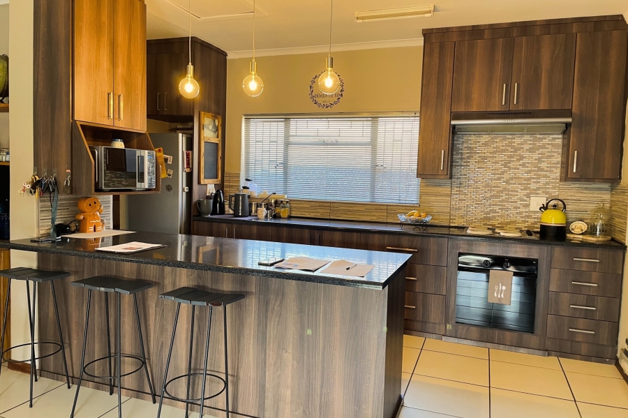 3 Bedroom Property for Sale in Universitas Free State